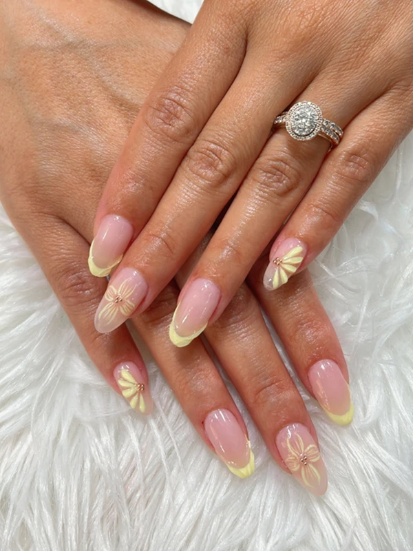 Pearly Nail Spa