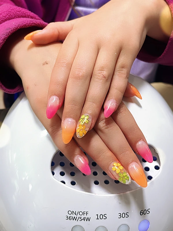Pearly Nail Spa